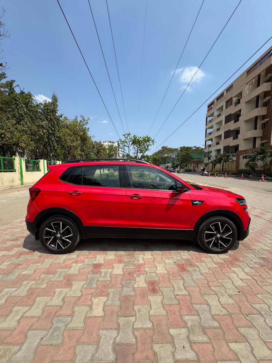 
								Skoda Kushaq Monte Carlo Edition full									